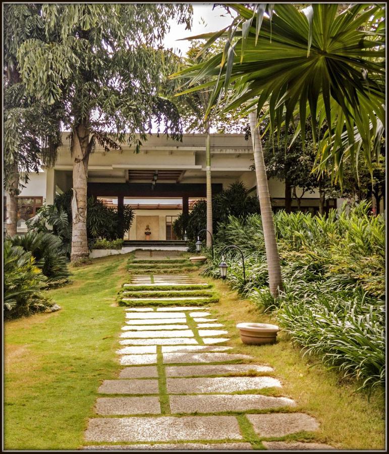 Club Mahindra Golden Landmark, Mysuru Exterior foto